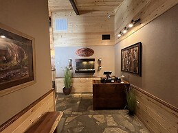 South Fork Junction Lodge & RV Park