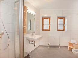 Apartment in Wald in Pinzgau With Balcony and View