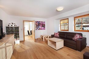 Apartment in Wald in Pinzgau With Balcony and View