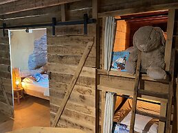 Holiday Home in Bastogne With Bubble Bath