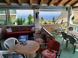 Snug Apartment in Mpenitses With Shared Pool