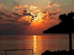 Snug Apartment in Mpenitses With Shared Pool