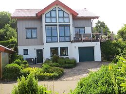 Apartment With Idyllic Garden in Daun