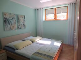 Apartment With Idyllic Garden in Daun