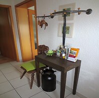 Apartment With Idyllic Garden in Daun