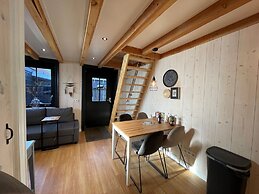 Inviting Chalet in Monnickendam With Garden