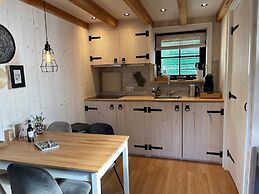 Inviting Chalet in Monnickendam With Garden