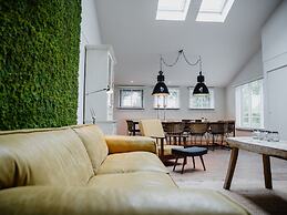 Spacious Holiday Home in Leende With Garden