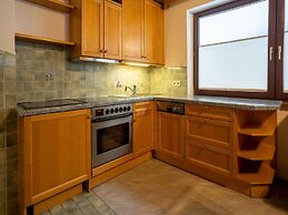 Cosy Holiday Home in a Charming Area