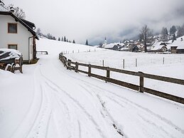 Cosy Holiday Home in a Charming Area