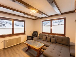 Cosy Holiday Home in a Charming Area