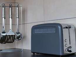 Attractive Bungalow With Fenced Garden