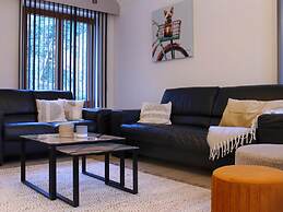 Attractive Bungalow With Fenced Garden