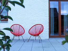 Attractive Bungalow With Fenced Garden