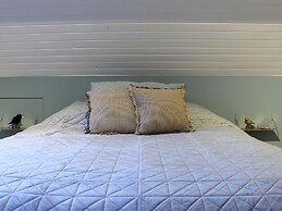 Attractive Bungalow With Fenced Garden