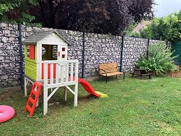 Apartment in Mauerbach Near Vienna With Pool