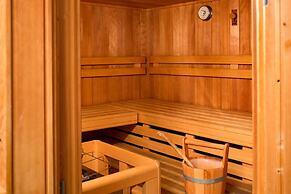 Compact Apartment in Radstadt With Balcony