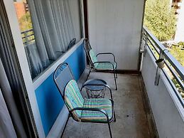 Apartment With Balcony Near Dusseldorf