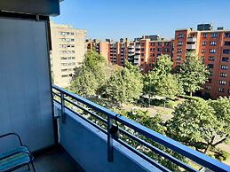 Apartment With Balcony Near Dusseldorf