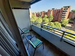 Apartment With Balcony Near Dusseldorf