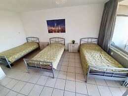 Apartment With Balcony Near Dusseldorf