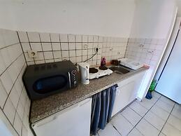 Apartment With Balcony Near Dusseldorf