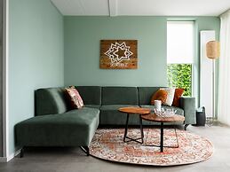 House With Sauna, Outdoor spa and Pedal Boat