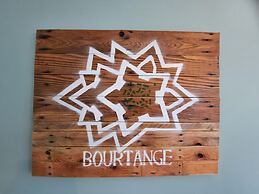 House With Sauna, Outdoor spa and Pedal Boat