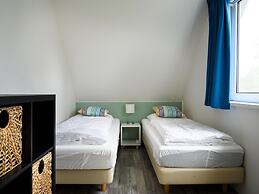 House With Sauna, Outdoor spa and Pedal Boat