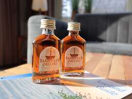 Beautiful Chalet Between Golf Course and Beach