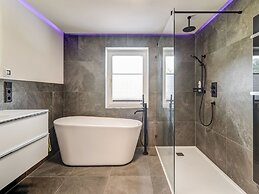 High-quality Apartment With Whirlpool