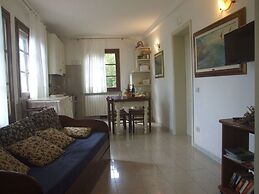 Belvilla by OYO Sassetta 3 - Erica