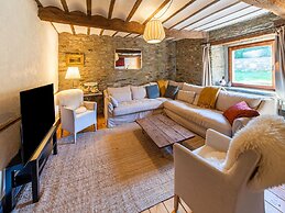 Holiday Home in Vielsalm With Bubble Bath