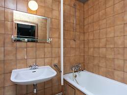 Spacious Holiday Home With Roofed Terrace