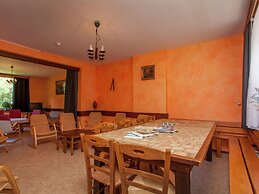 Spacious Holiday Home With Roofed Terrace