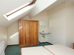 Spacious Holiday Home With Roofed Terrace