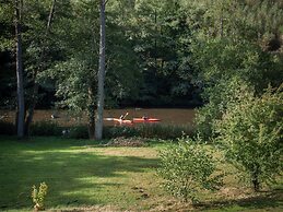 Spacious Holiday Home With Roofed Terrace