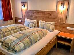 Pleasant Holiday Home in Langenfeld With Balcony