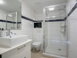 Holiday Home in Grou With Bubble Bath