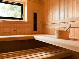Family House With Wellness