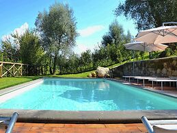 Villa in Sermugnano Near the Lake
