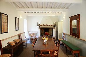 Villa in Sermugnano Near the Lake