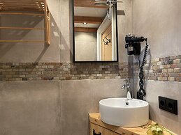 Welcoming Chalet in the Heart of Monnickendam With Terrace