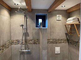 Welcoming Chalet in the Heart of Monnickendam With Terrace