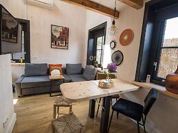Welcoming Chalet in the Heart of Monnickendam With Terrace