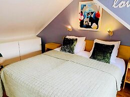 Nice Holiday Residence in De Koog Near the Beach