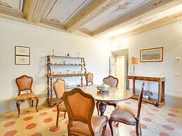 Villa a Sermugnano con Spiaggia di Mare