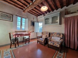 Apartment in Orbicciano With Pool