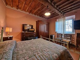 Apartment in Orbicciano With Pool