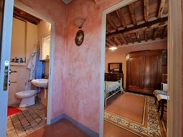 Apartment in Orbicciano With Pool